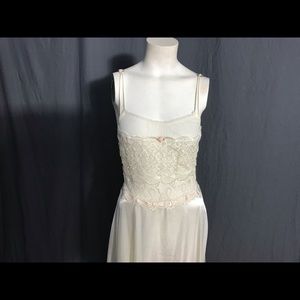 Just Flora off white long nightgown S